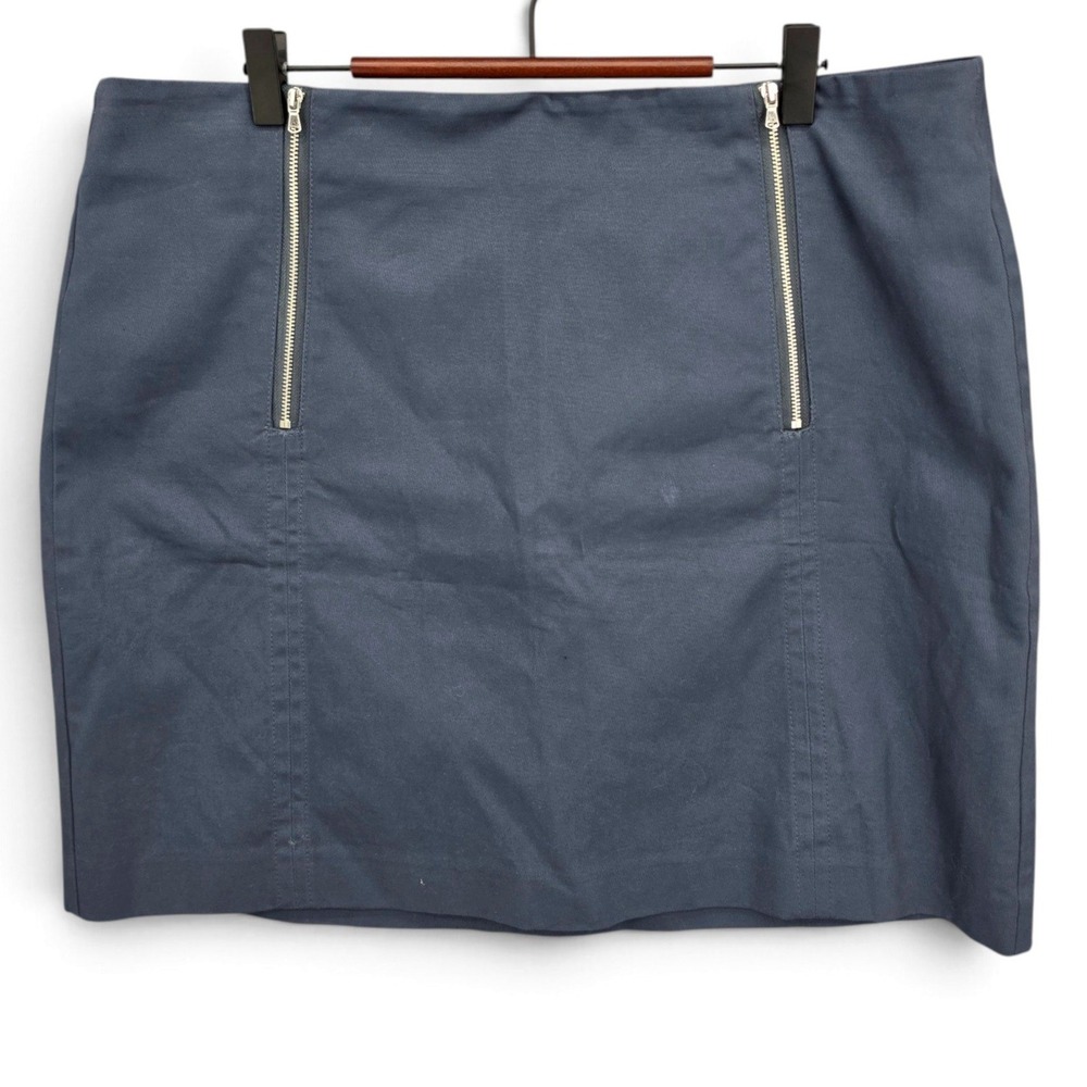 LOFT Size 16 Navy Blue Ponte Mini Skirt Zip Pockets Office Core NWT